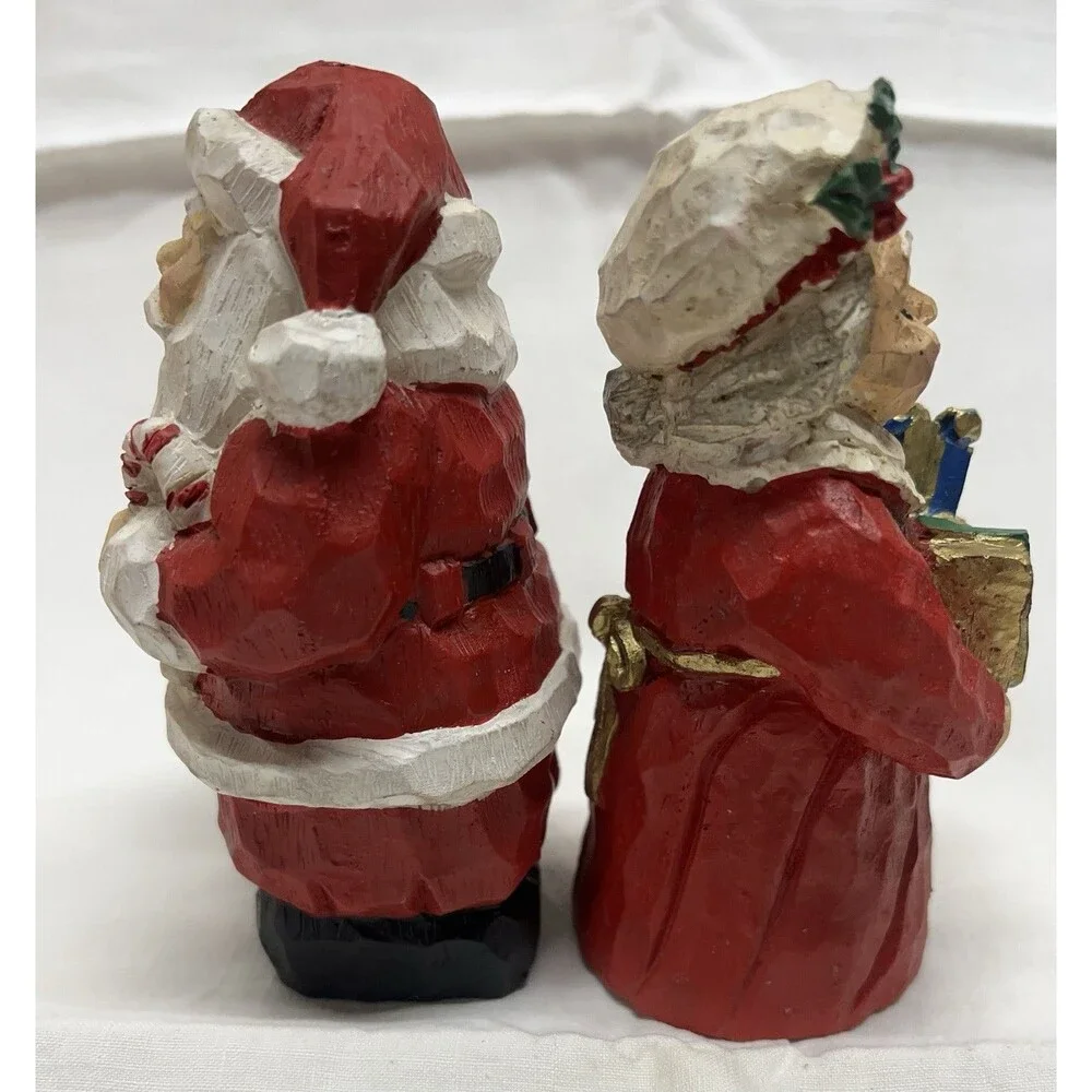 Vintage Santa & Mrs Claus Figurine Christmas Holiday Decoration 4.5